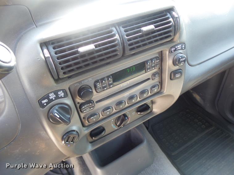 image for item DF9345 2001 Ford Explorer SUV