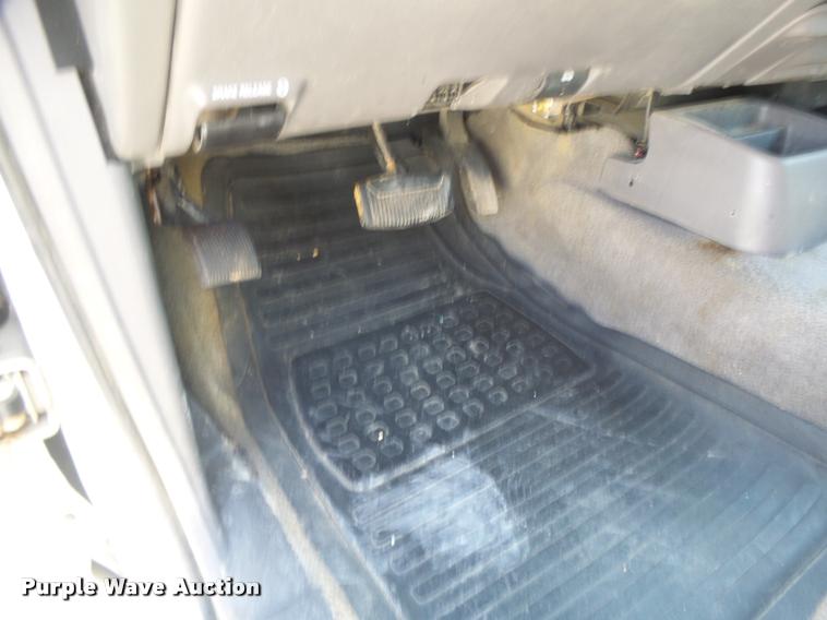 image for item DF9345 2001 Ford Explorer SUV