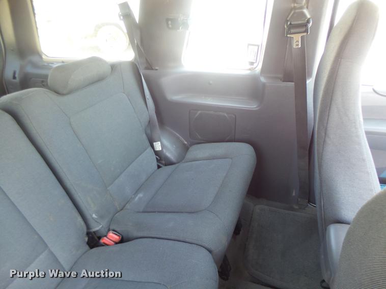 image for item DF9345 2001 Ford Explorer SUV