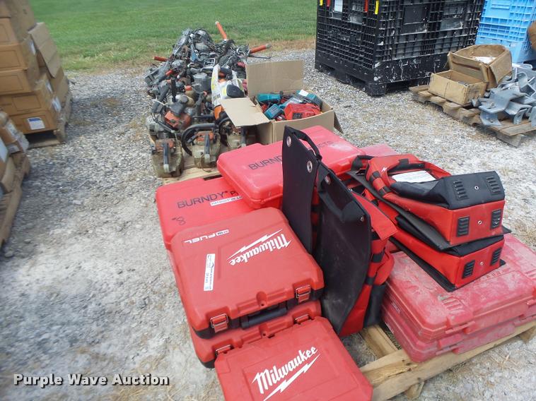 image for item DF9349 (3) pallets of tools and toolboxes