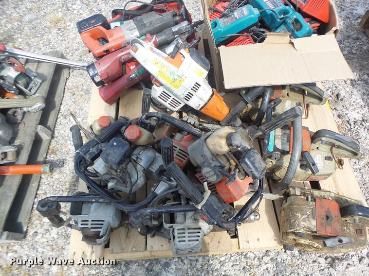 image for item DF9349 (3) pallets of tools and toolboxes