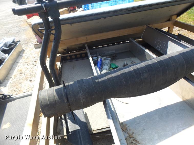 image for item DF9352 (3) tonneau covers