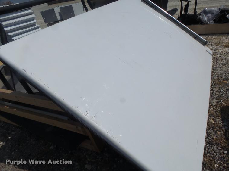 image for item DF9352 (3) tonneau covers