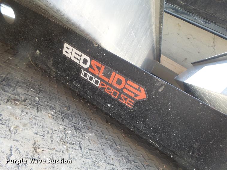 image for item DF9352 (3) tonneau covers