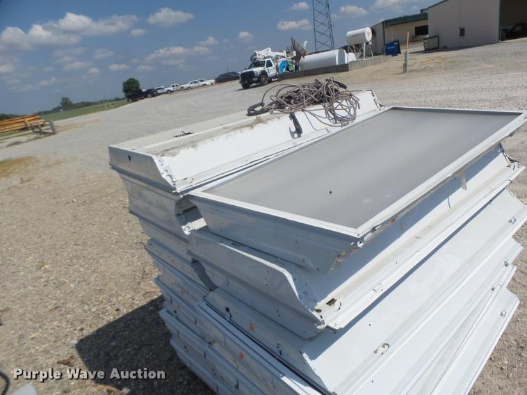 image for item DF9354 Light fixtures