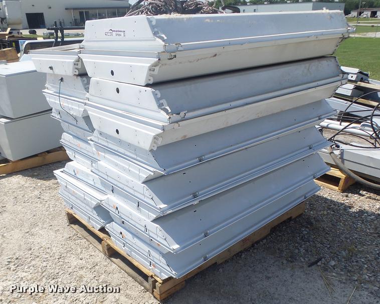 image for item DF9354 Light fixtures