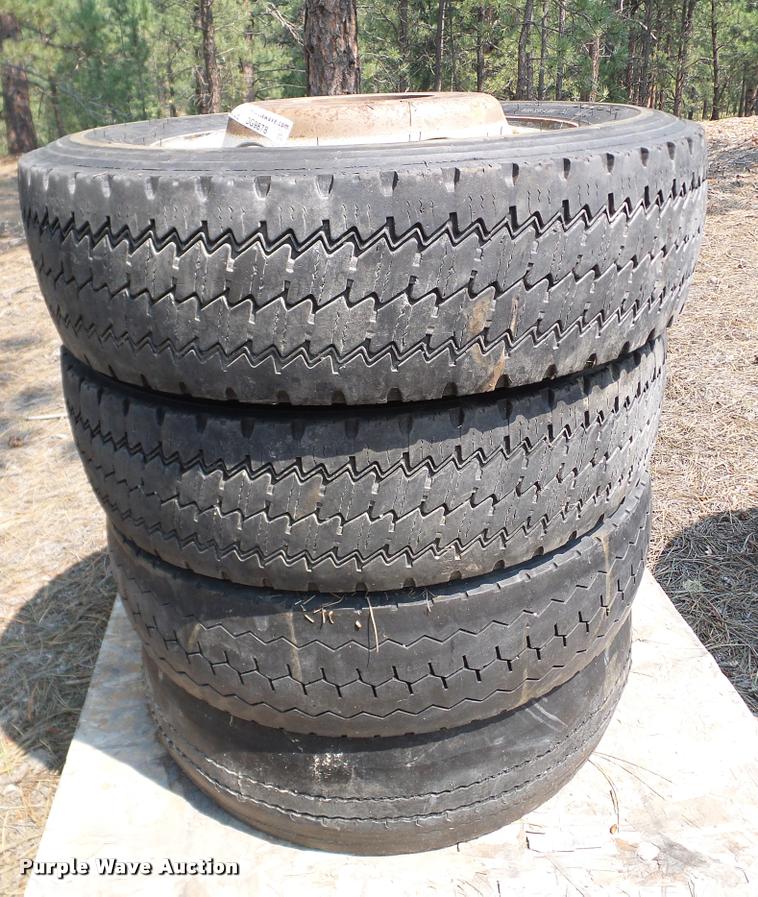 image for item DG9878 Ford F550 wheels