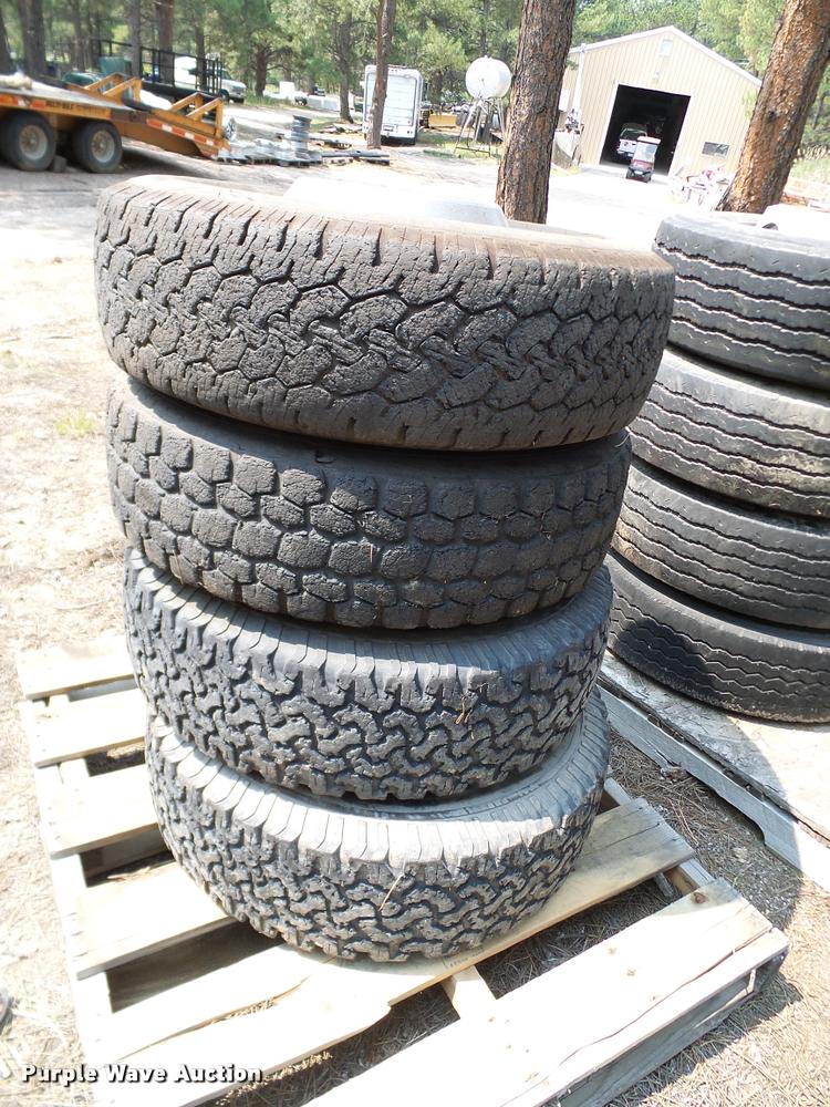 image for item DG9880 245/75R17 tires