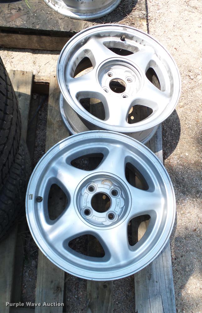 image for item DG9886 (4) Mustang GT wheels