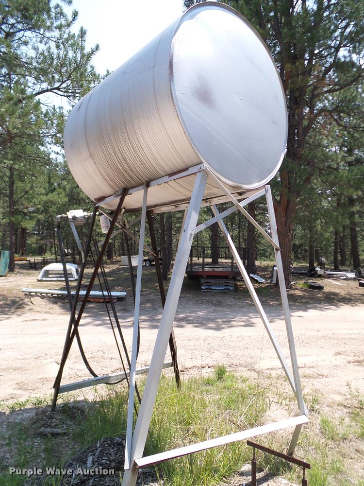 image for item DG9895 Fuel tank