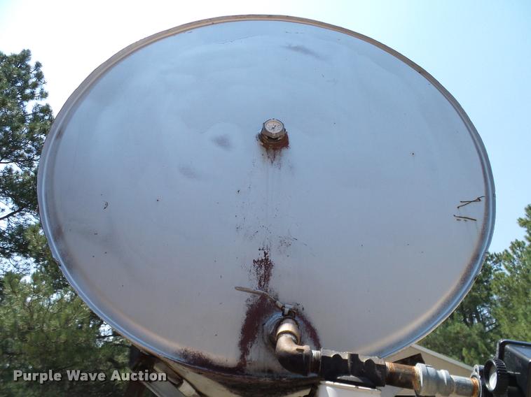 image for item DG9895 Fuel tank