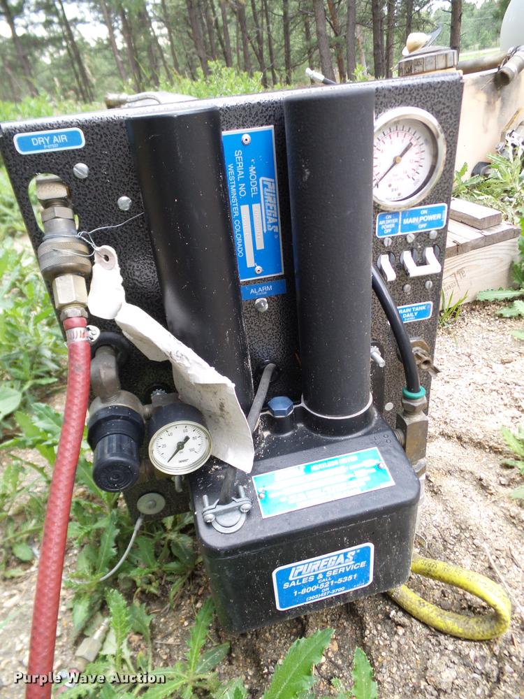 image for item DG9903 Gast P05860H2T air compressor