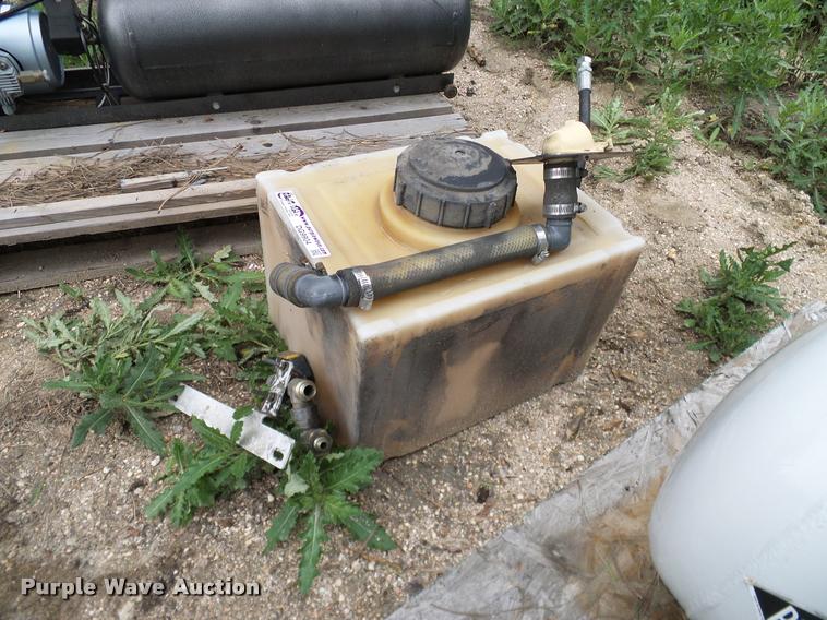 image for item DG9904 Hydraulic tank