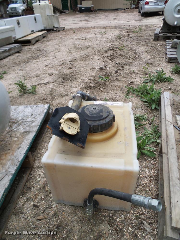 image for item DG9904 Hydraulic tank