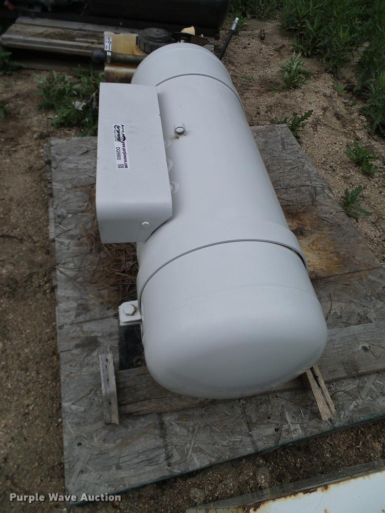 image for item DG9905 Propane tank