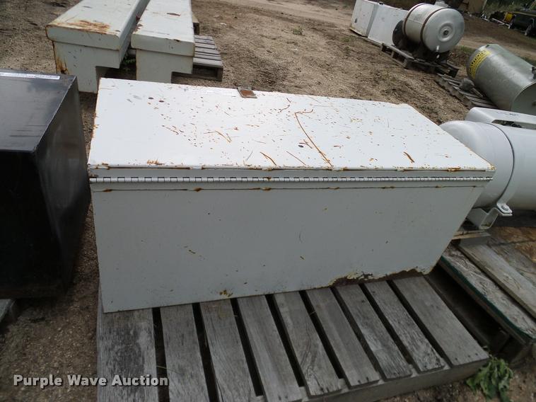 image for item DG9906 Toolbox