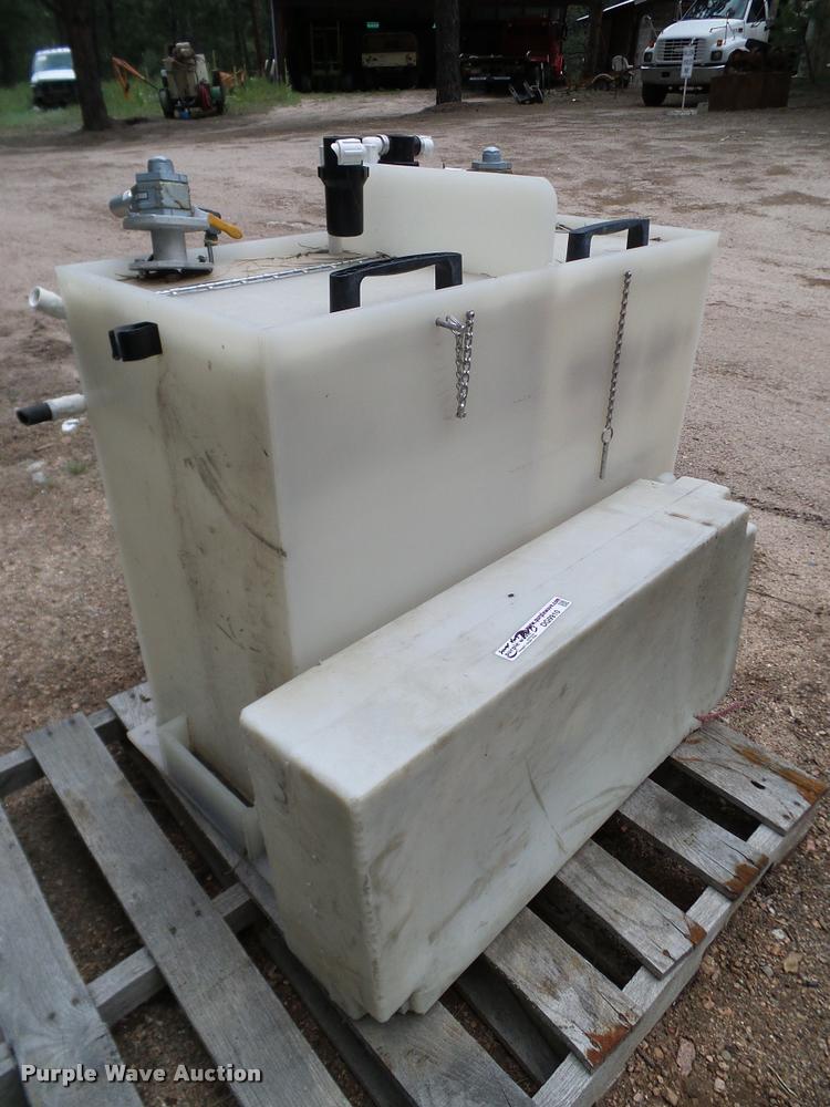 image for item DG9910 Sewer van parts