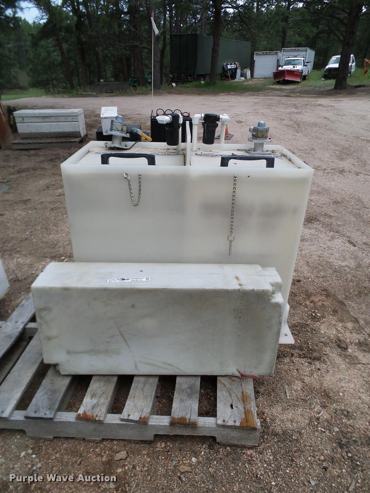 image for item DG9910 Sewer van parts