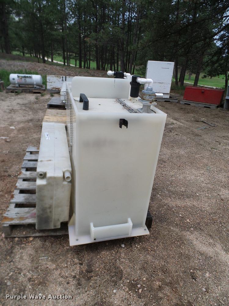 image for item DG9910 Sewer van parts