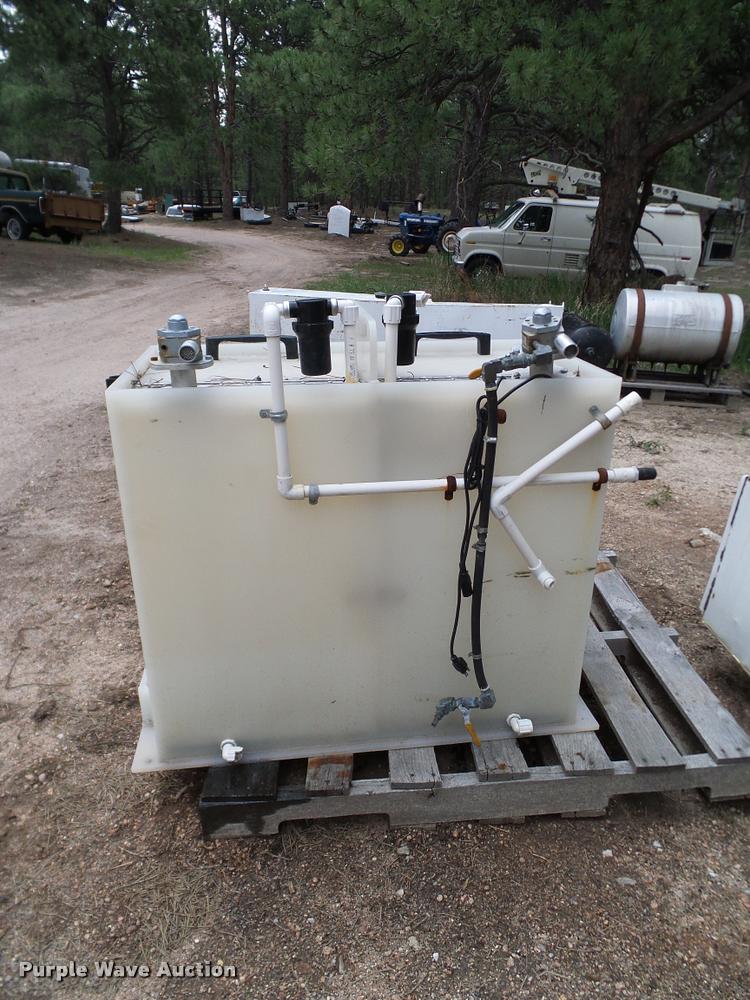 image for item DG9910 Sewer van parts