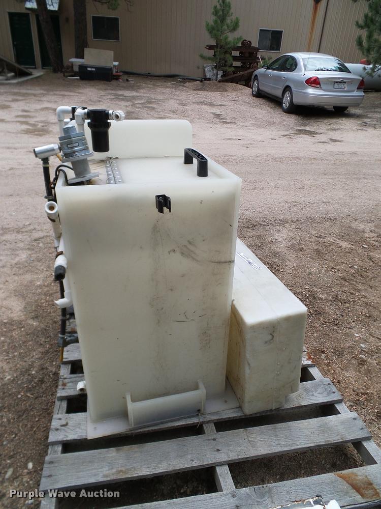 image for item DG9910 Sewer van parts