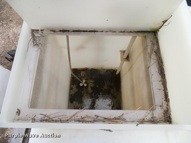 image for item DG9910 Sewer van parts