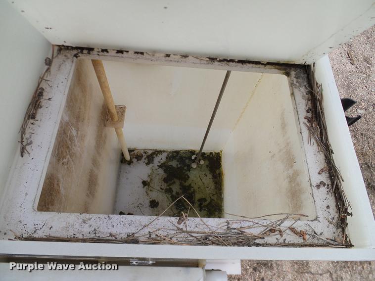 image for item DG9910 Sewer van parts