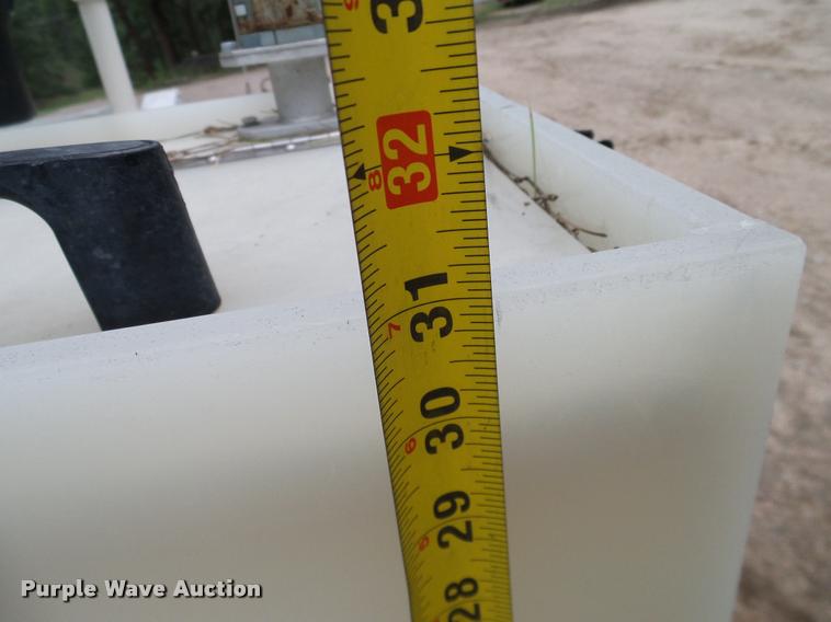 image for item DG9910 Sewer van parts