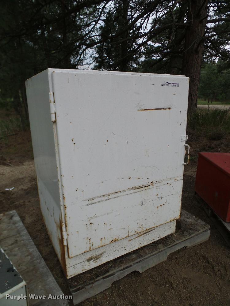 image for item DG9915 Tool chest