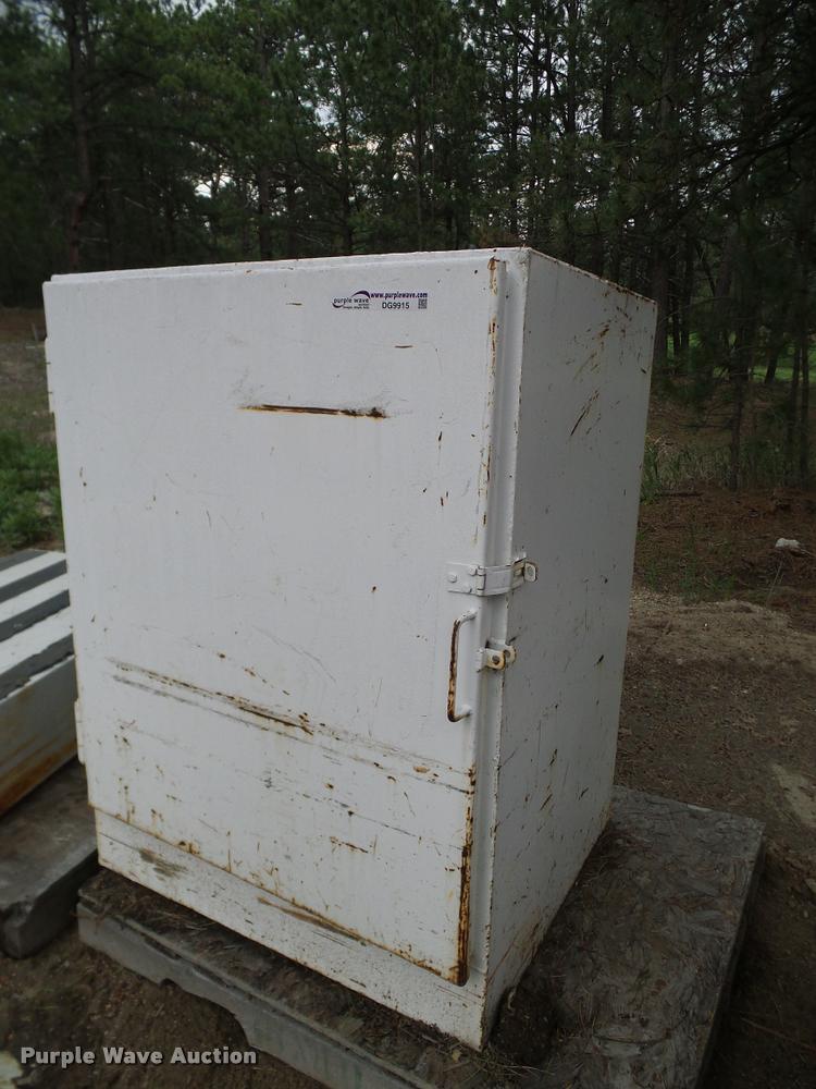 image for item DG9915 Tool chest