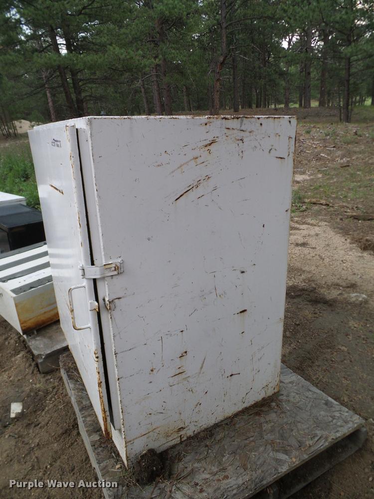 image for item DG9915 Tool chest