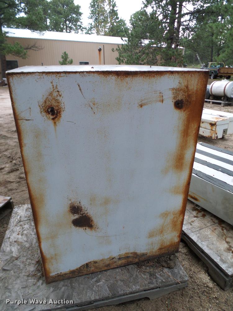 image for item DG9915 Tool chest