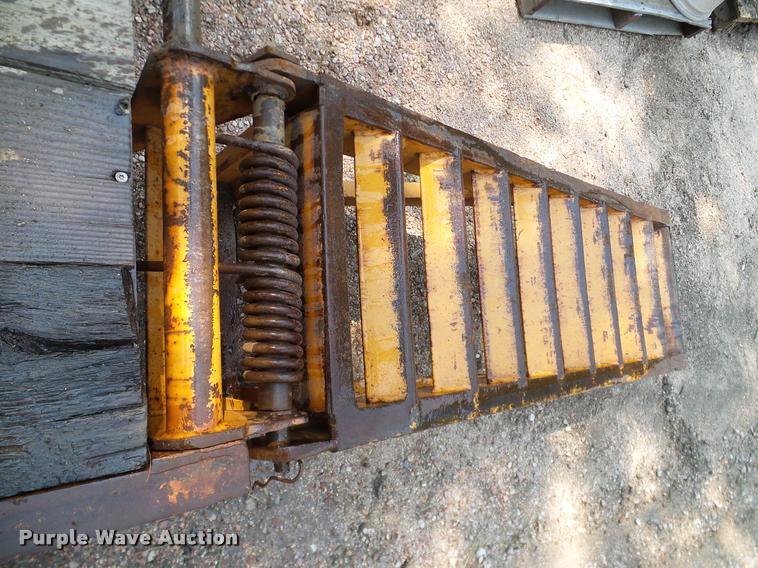 image for item DG9917 1997 Econoline SP623DF equipment trailer