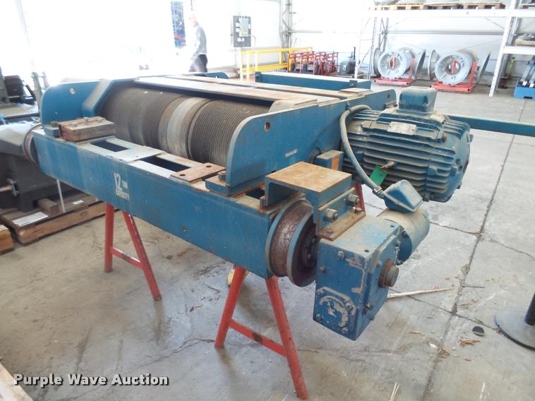 image for item DH9689 Shaw Box hoist