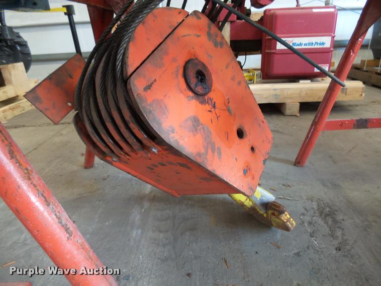 image for item DH9689 Shaw Box hoist