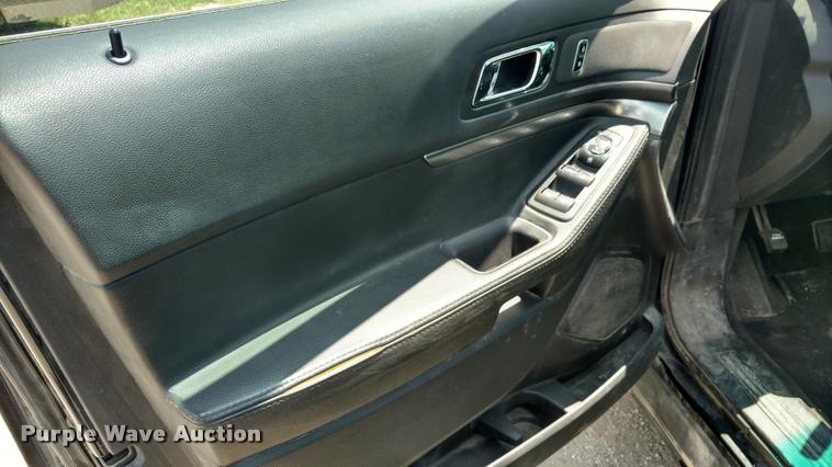 image for item DI9803 2013 Ford Explorer Police Interceptor SUV