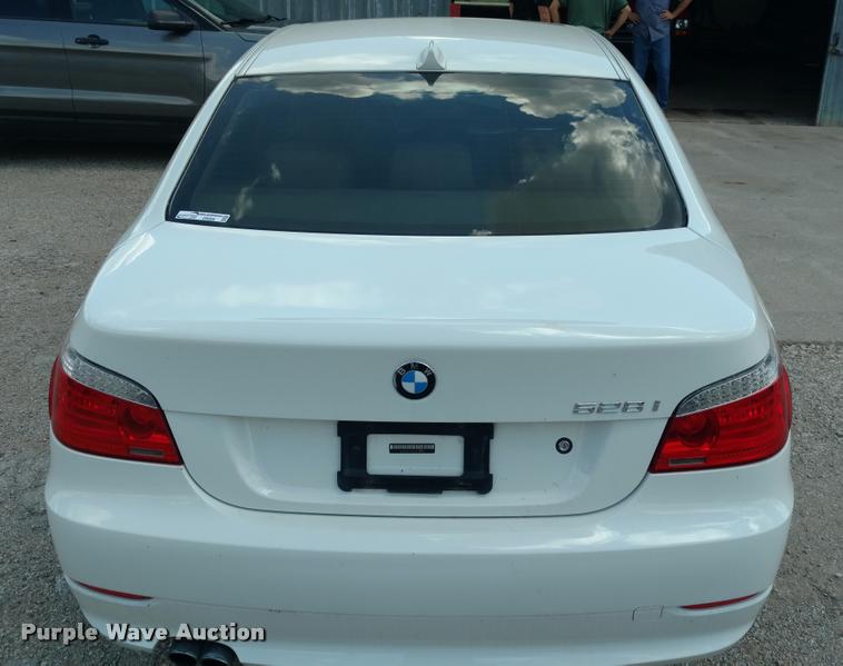 image for item DI9808 2008 BMW 528i