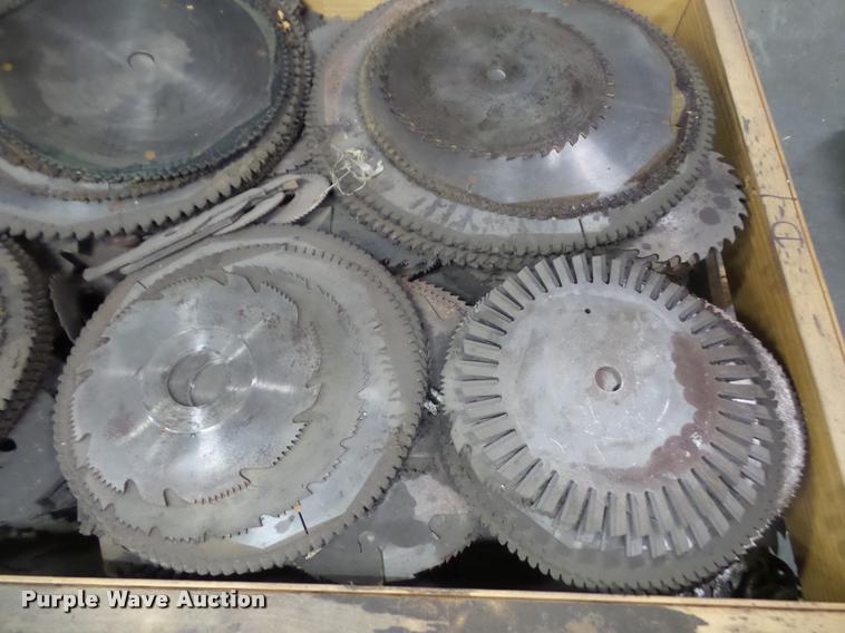 image for item DK9375 (2) pallets of circular saw blades