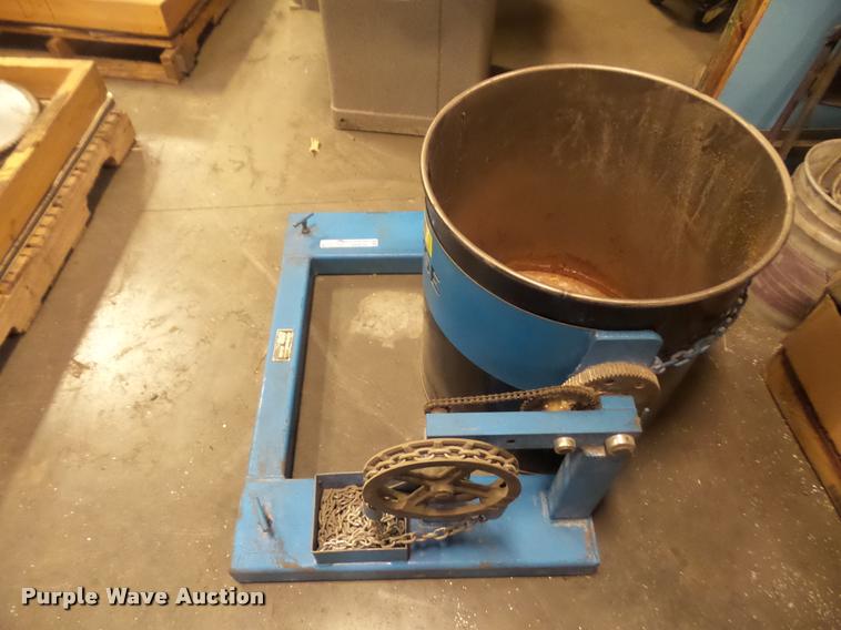 image for item DK9376 Morse barrel dump fork attachment