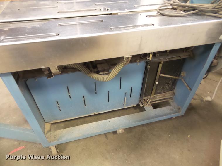 image for item DK9382 Oval 415 strapping machine