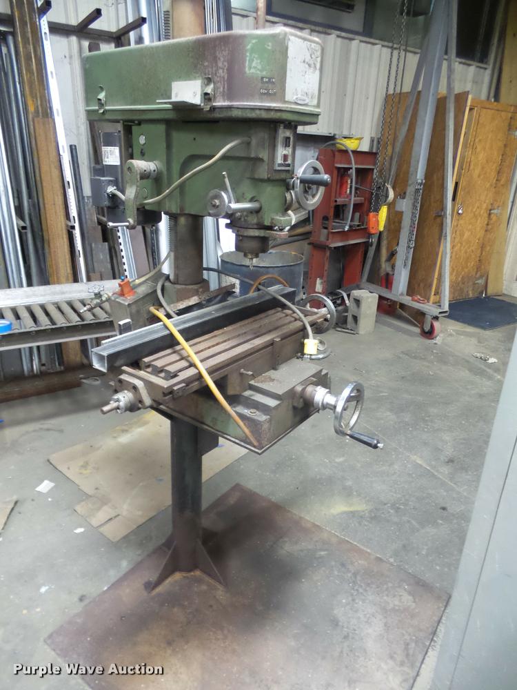 image for item DK9389 Kawneer milling machine