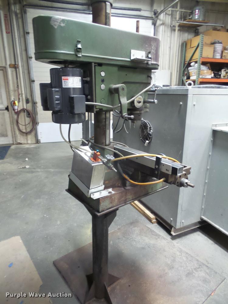 image for item DK9389 Kawneer milling machine