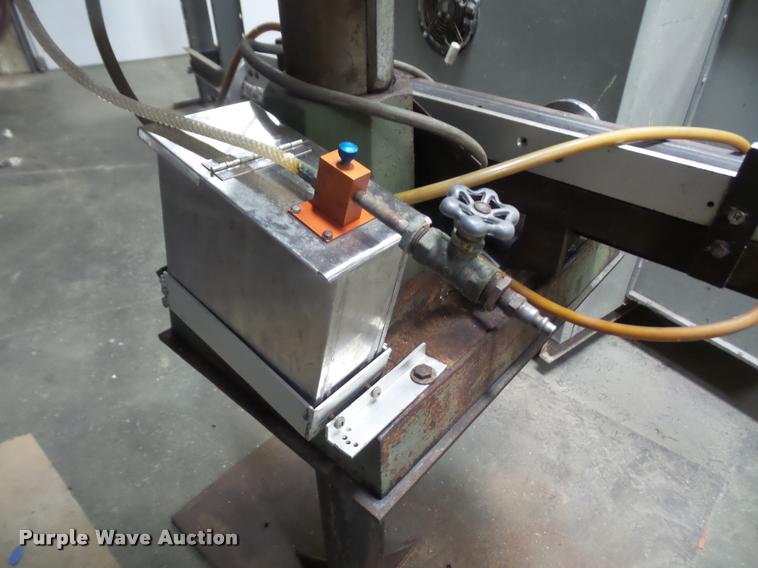 image for item DK9389 Kawneer milling machine