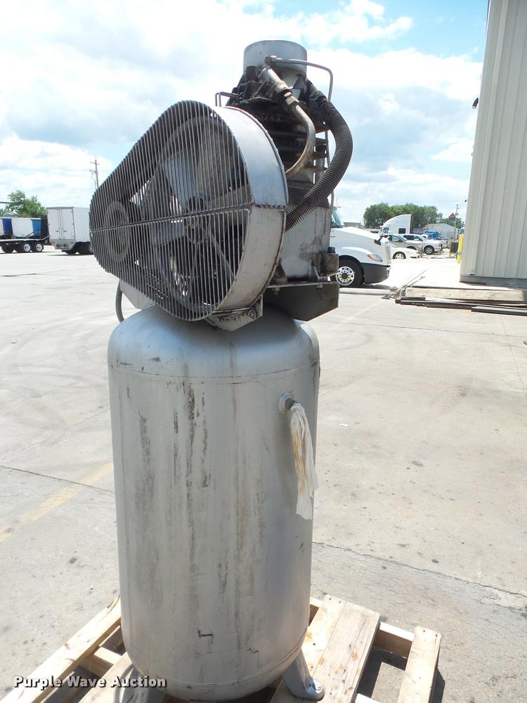 image for item DK9391 Campbell Hausfeld TF410821VA air compressor