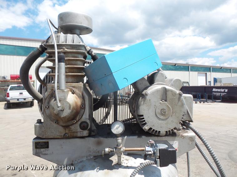 image for item DK9391 Campbell Hausfeld TF410821VA air compressor