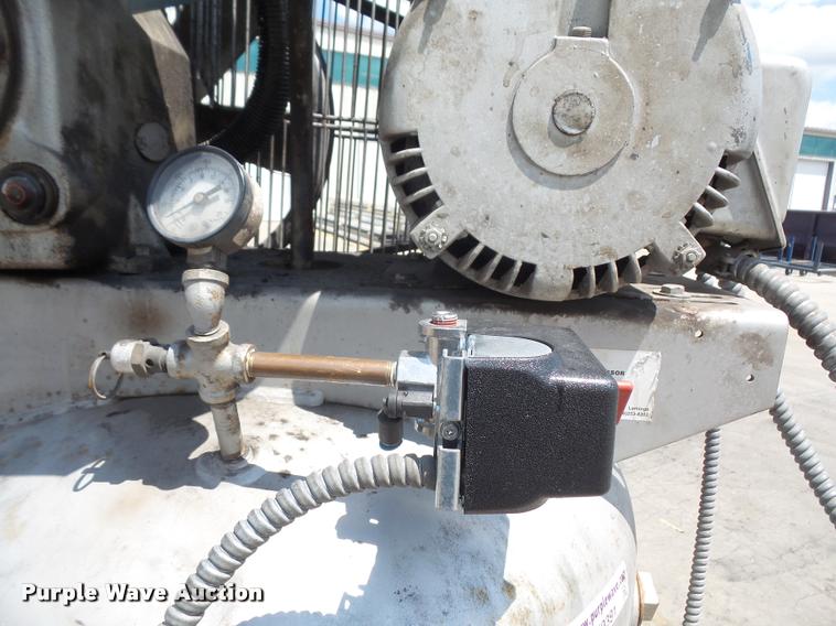 image for item DK9391 Campbell Hausfeld TF410821VA air compressor