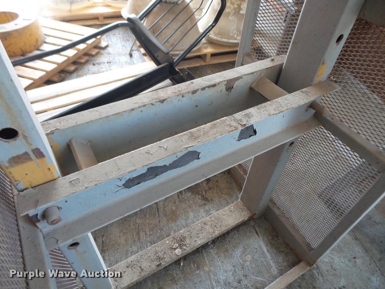 image for item DK9413 Shop press frame