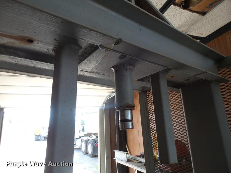 image for item DK9413 Shop press frame