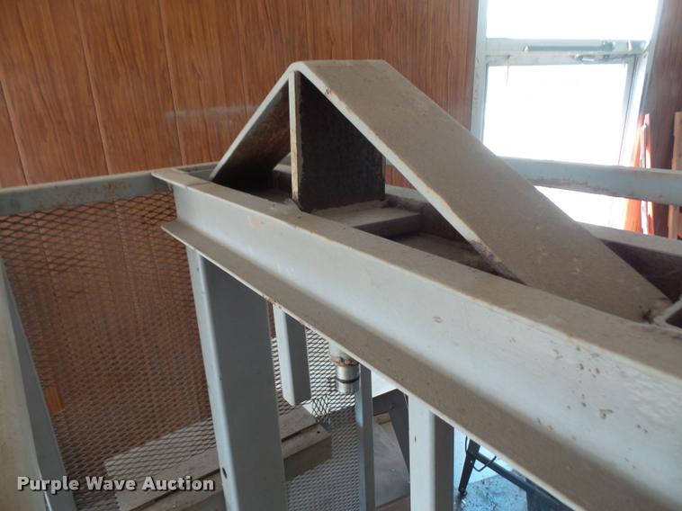 image for item DK9413 Shop press frame