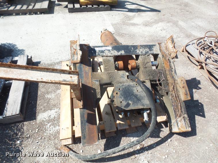 image for item DK9424 Peabody Galion three stage single ram hoist